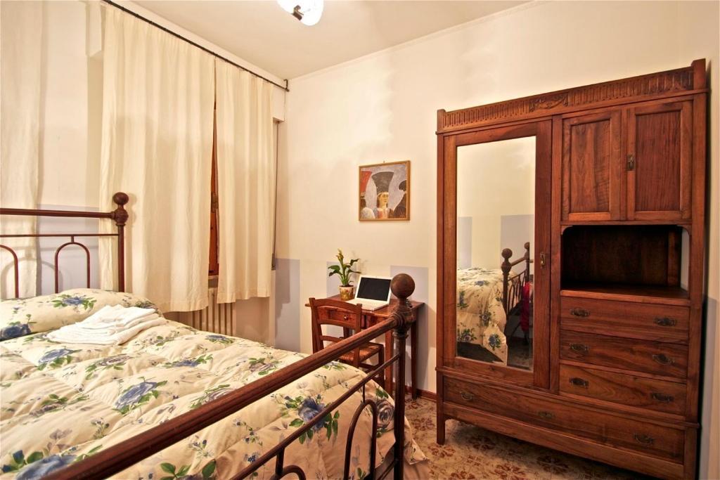 Affittacamere La Casa Di Elide Arezzo Zimmer foto