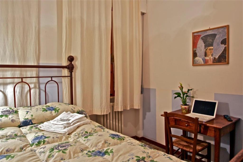 Affittacamere La Casa Di Elide Arezzo Zimmer foto